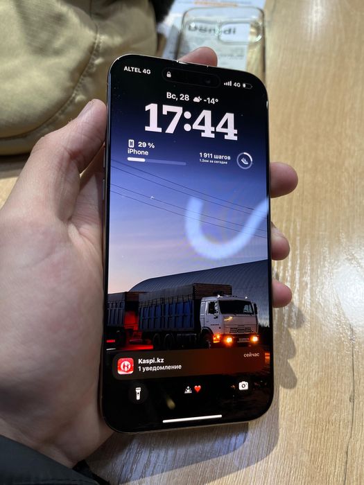 продам iphone 16 pro max 256 GB