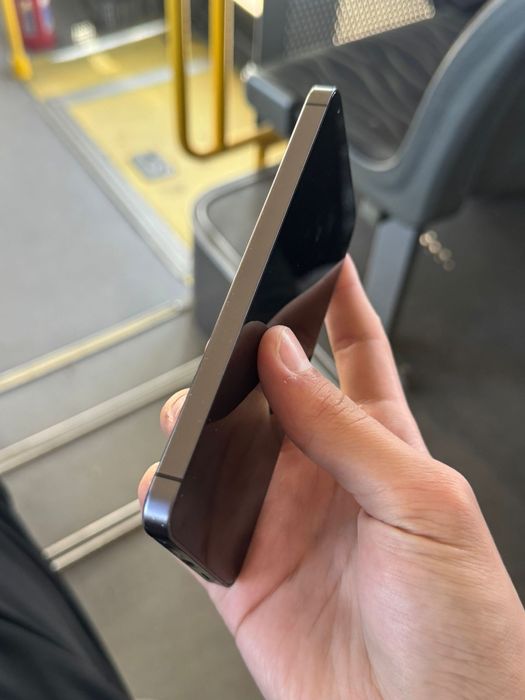 Samsung S24 titanium