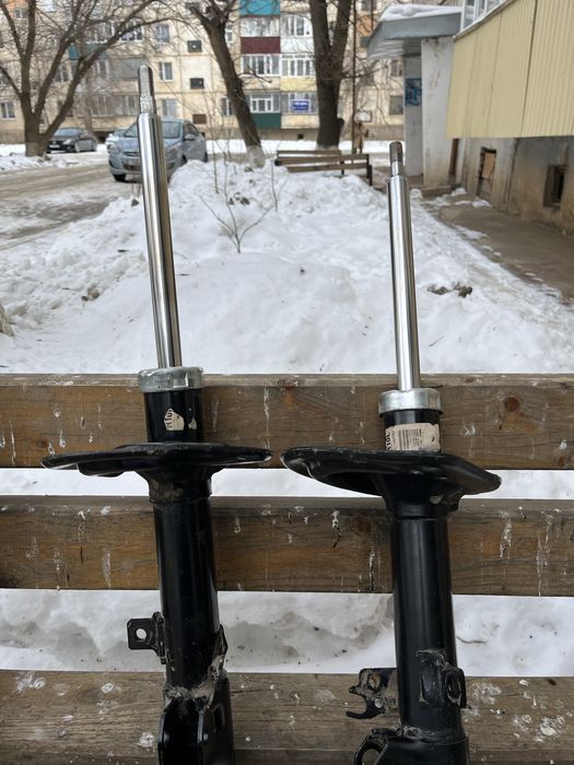 Амортизаторы задние/камри 45