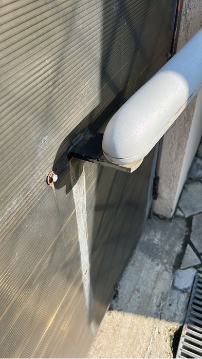 Vând sistem de poartǎ Nice