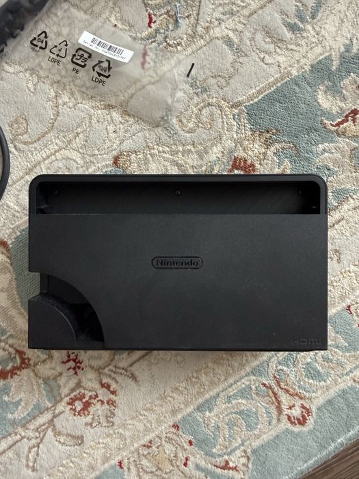 Nintendo Switch OLED Neon Red/Blue + дополнительный геймпад