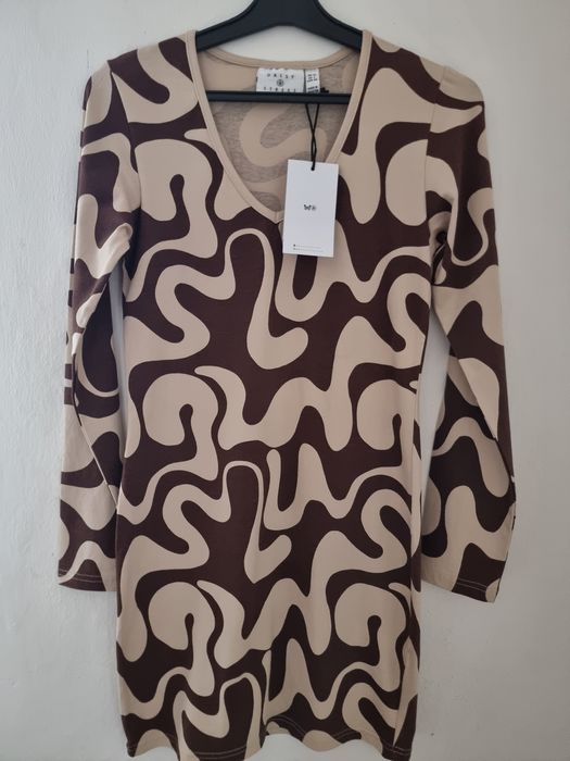 Rochiță  nouă din bumbac elastic