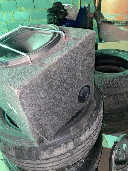 Сабвуфер в хорошем состояний