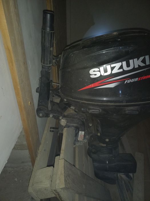 Мотор 4тактный  suzuki15