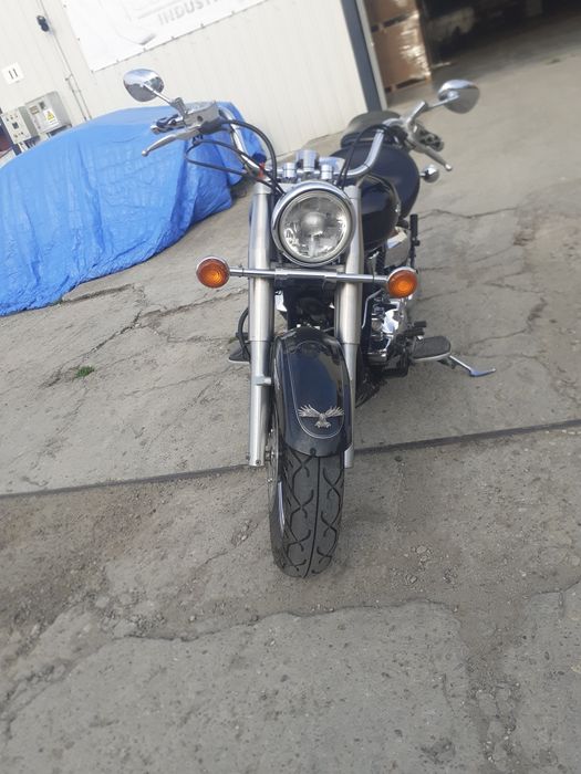 Vând Yamaha dragstar 1100