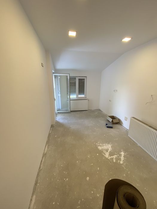 Inchiriez casa zona Ronat