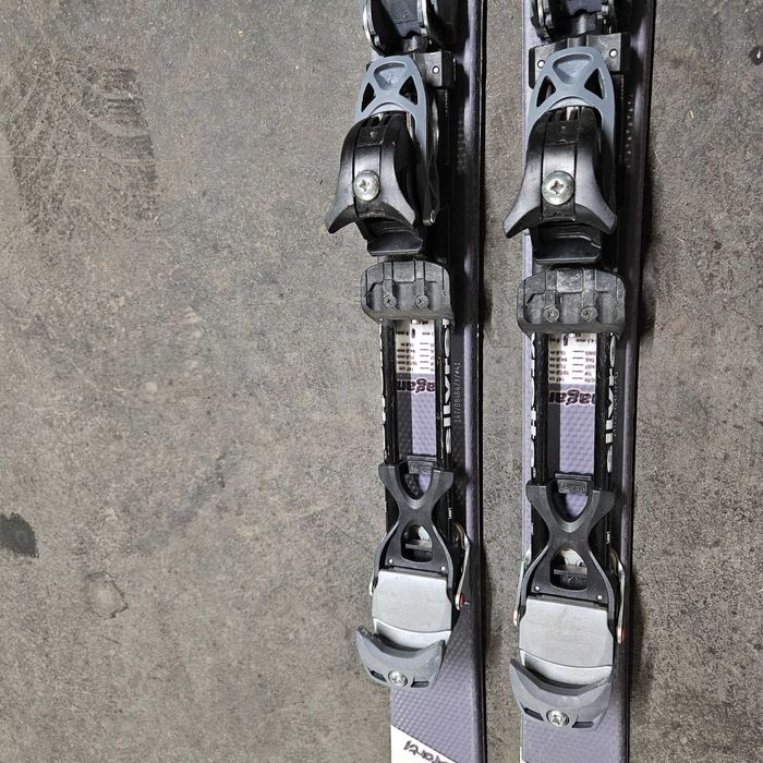 Продавам туринг ски за пантене с автомати за 90лв или 45 Евро