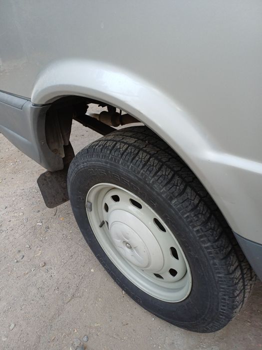 Gazel avtomobili sotiladi yurgani 39000km