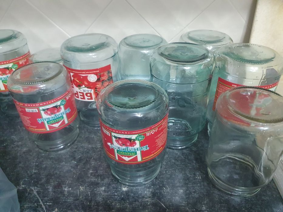 Продам банки литровые, пол литровые
