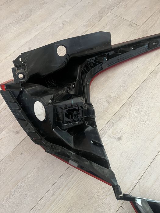 Lampi spate VOLVO XC60 2019 model SUA