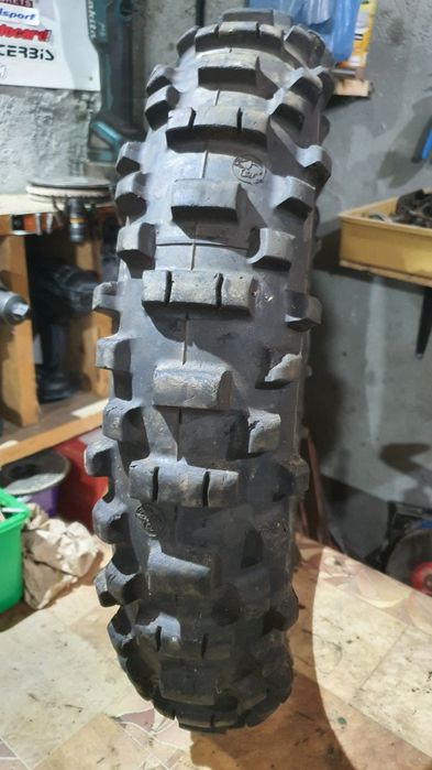 Medium 140 80 18 Metzeler Sixdays Extreme