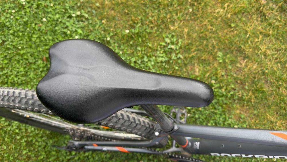 Vând o bicicletă Rockrider ST120