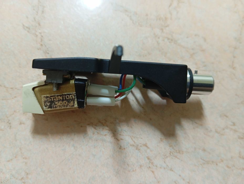 Продам звукосниматель для винилового проигрывателя.