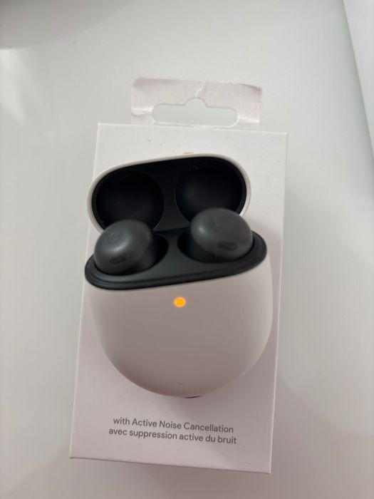 Căști de telefon aproape noi