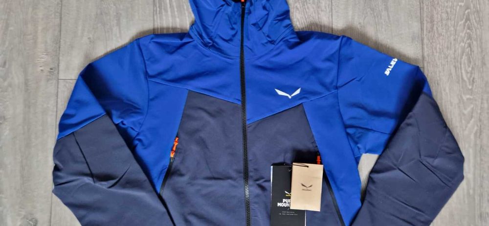 Geaca Salewa masura M48 munte hiking softshell jacket