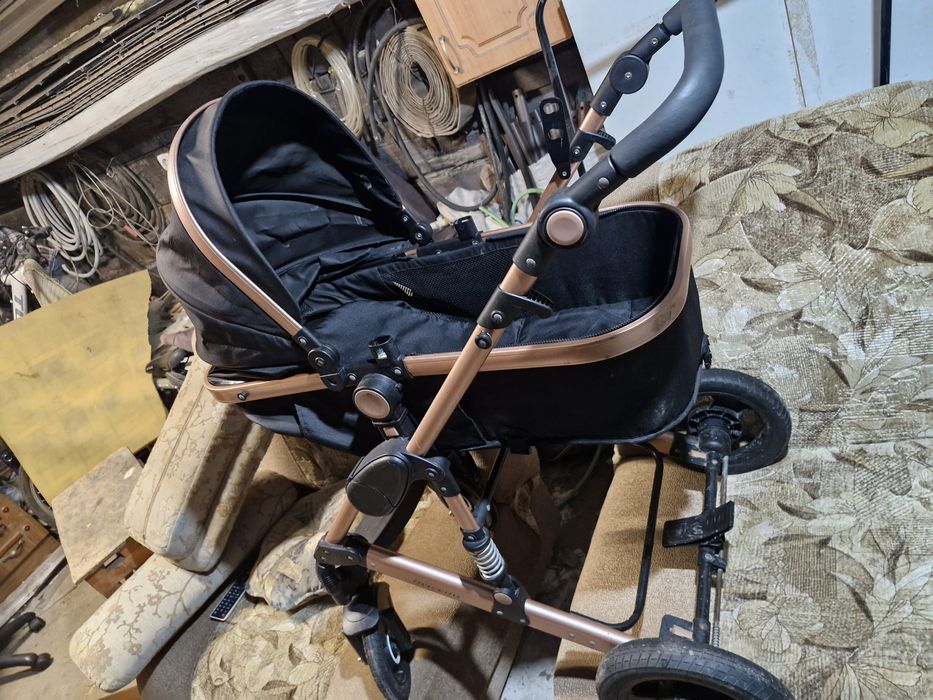 Продам детскую коляску