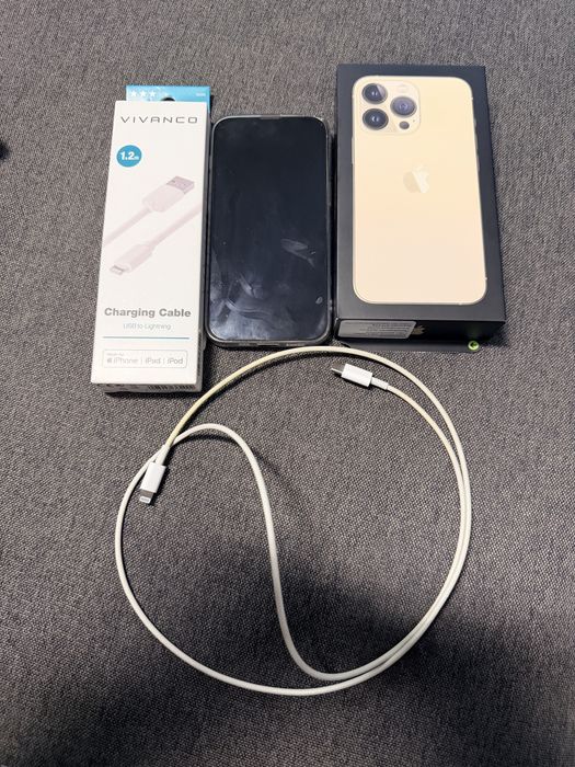 Продавам iPhone 13 Pro – Отлично състояние!