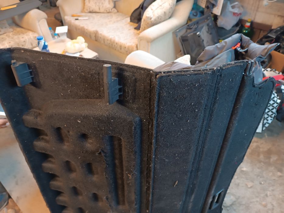 Оригинална  кора зa Багажник за Пежо 407 комби 2004- 2011г