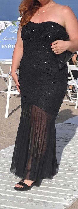 Официална рокля без презрамки