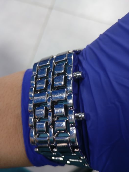 Сағат әлі браслет