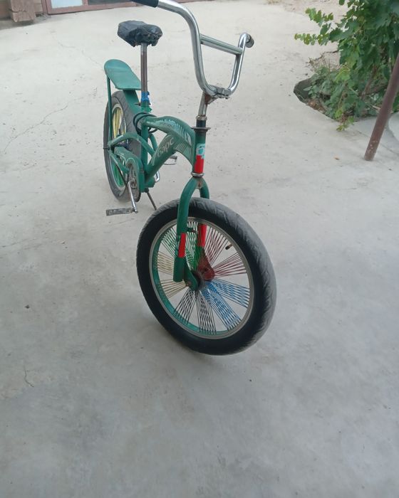 Velosiped srochni sotiladi