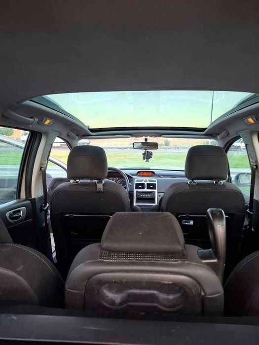 Peugeot 307 sw ,an 2007, 7 locuri ,benzina /motor 1.6/ 109 cp. 186.000 km/doua rinduri de jante ,aliaj si tabla