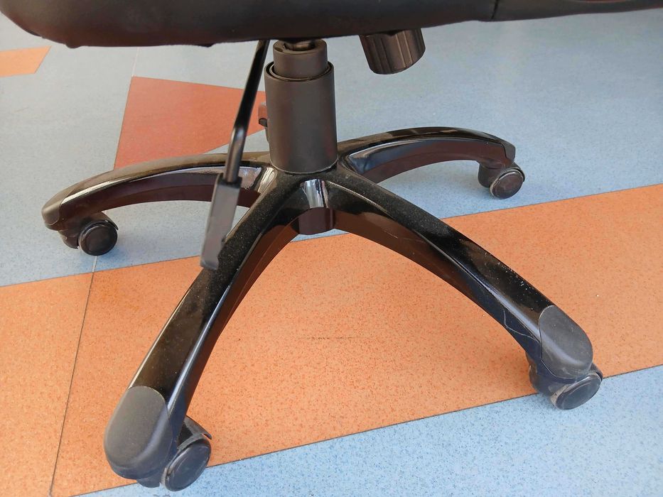 Гейминг Стол / Gaming chair AGGESTRUP grey/black