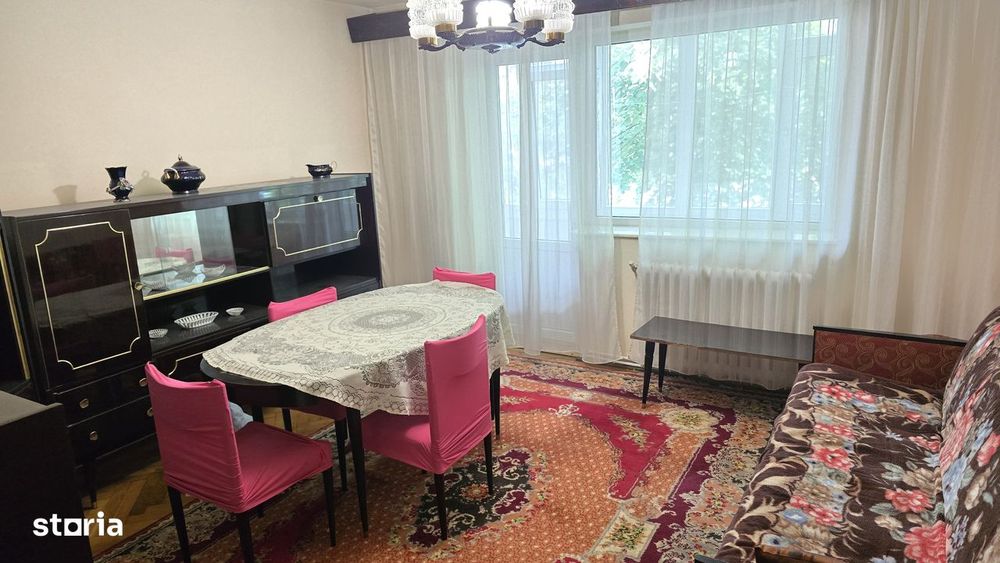 Vand apartament cu 3 camere decomandat in Deva, George Enescu etaj 1,