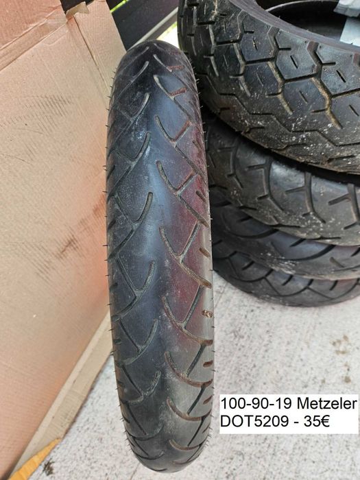 Мото гуми, различни размери.