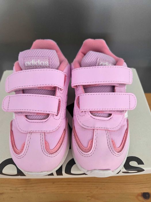 Маратонки Adidas, 25 1/2