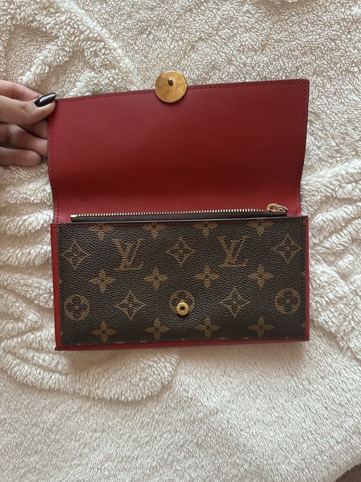 Продам кошелек.