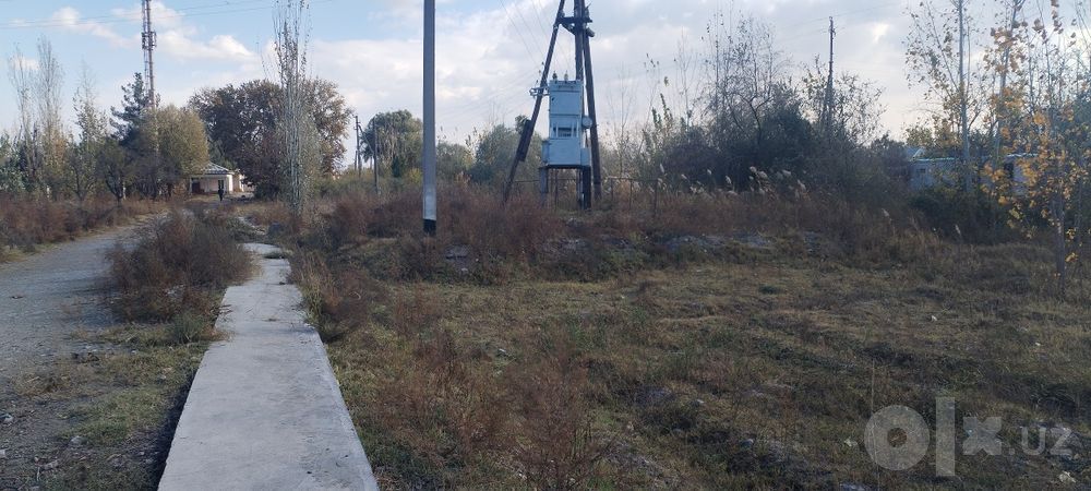 Фаргона вилояти Тошлок туманида жойлашган 4 гектарли молхона бино иншо