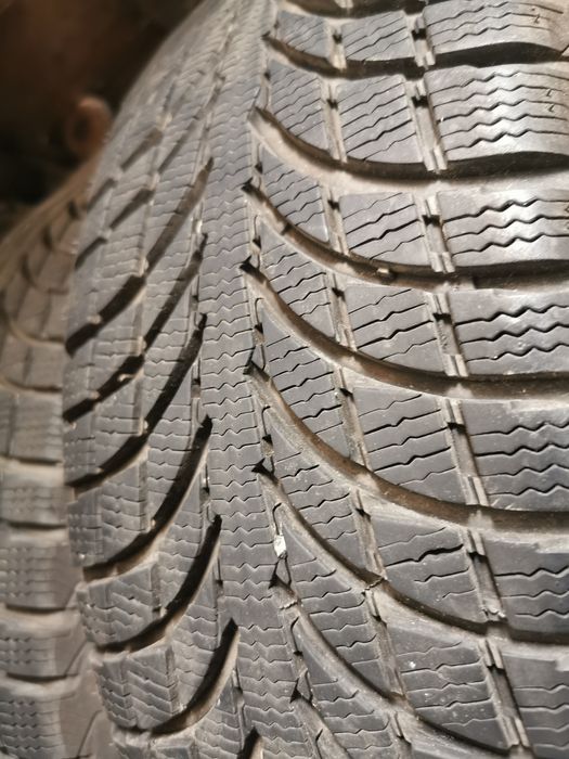 Anvelope Iarna Michelin 215 70 R16