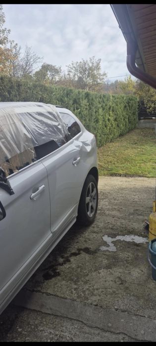 Volvo xc 60 accidentat