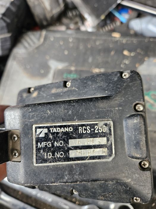 Пульт от манипулятора тадано