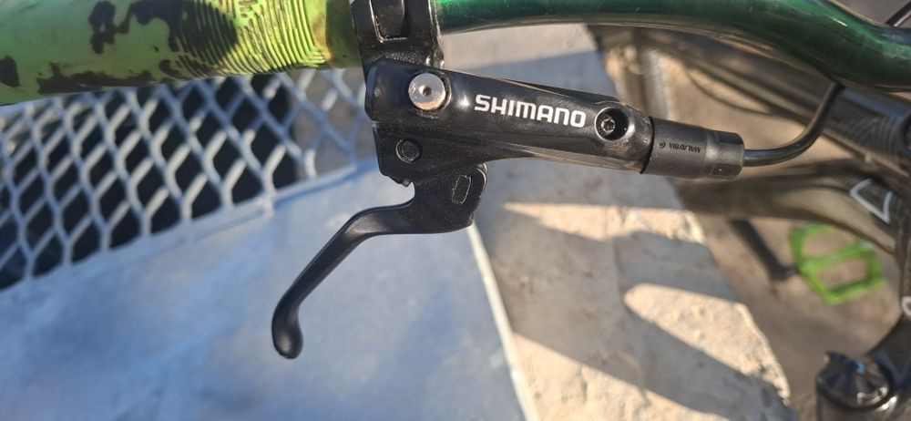 Продавам dirt jump колело с рамка Octane one