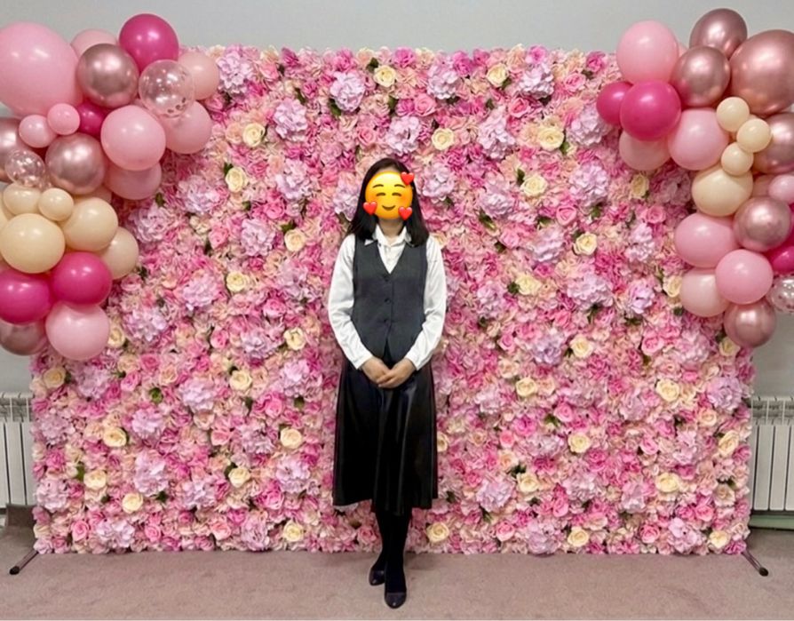 Фотозона из цветов баннер