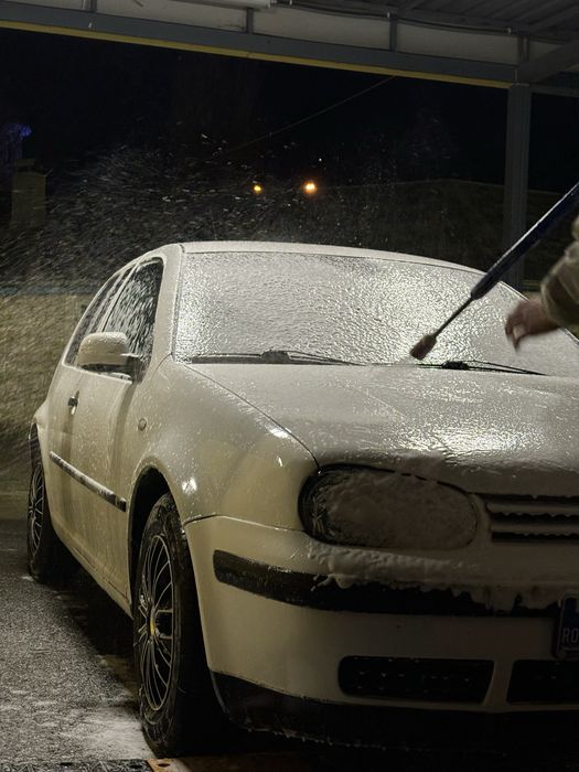 VOLKSWAGEN Golf 2002 — imagine 4