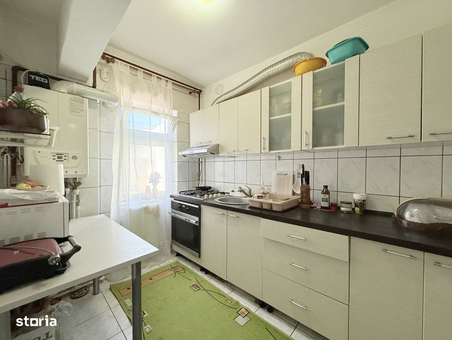 Apartament de vanzare cu 3 camere in Tomis Nord