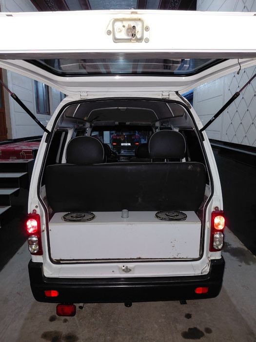 Damas sroshni sotiladi