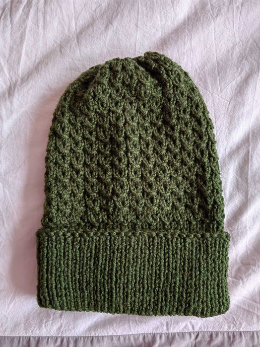 Зимна плетена шапка уникат