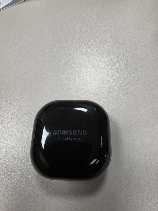 Наушники Samsung Galaxy Buds Live