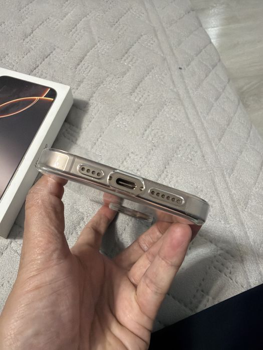 IPhone 16 Pro Max 256 Gold