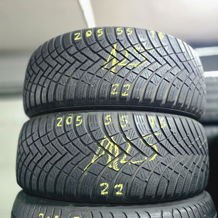 2x 205/55/16 M+S HANKOOK 2022 Stare excelentă