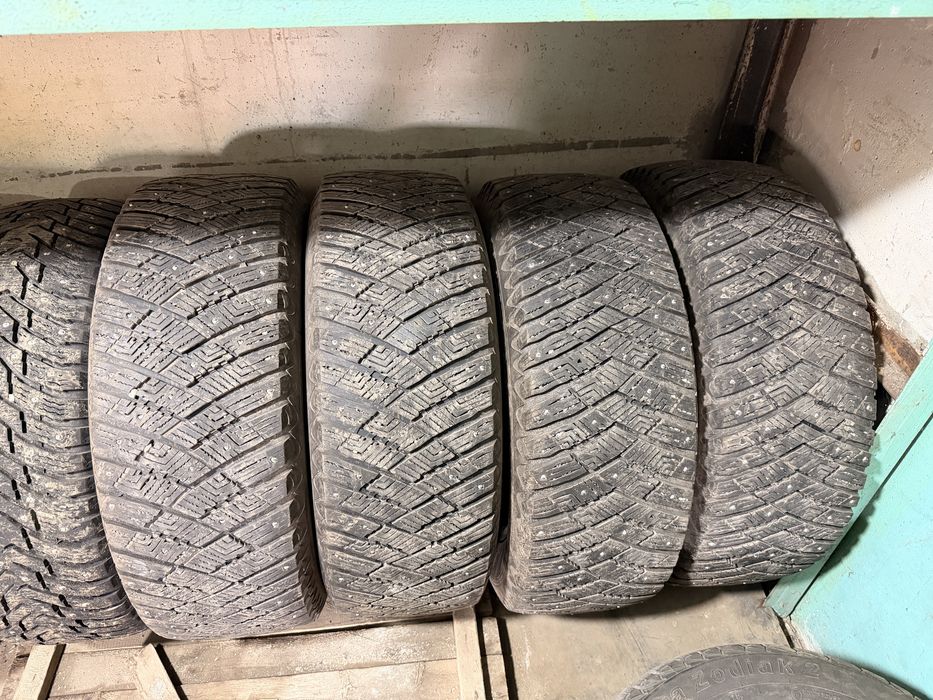 Зимние шины GoodYear