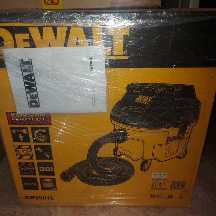 Строителна прахосмукачка DEWALT DWV901L 30литра
