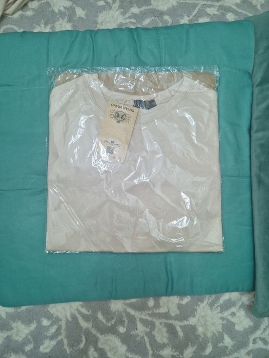 Продаеться футболка бренд Royal Brend