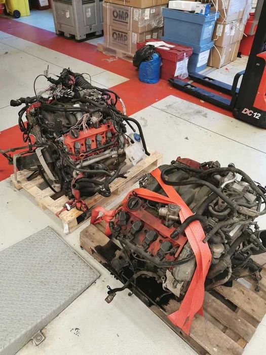 Vand 2 motoare Audi RS4 B7 V8 420hp cod BNS