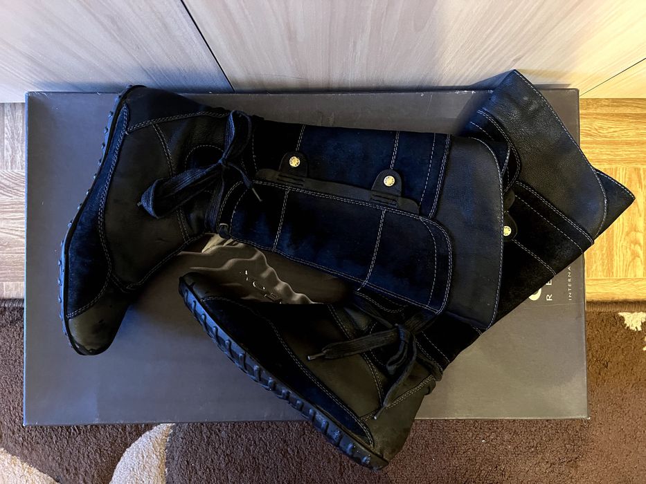 Черни ботуши от естествена кожа - Geox