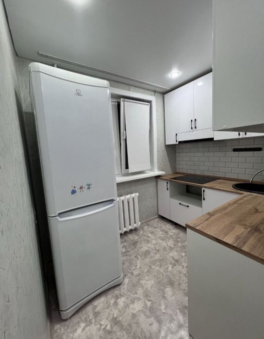 Продам 2 ком Айсберг